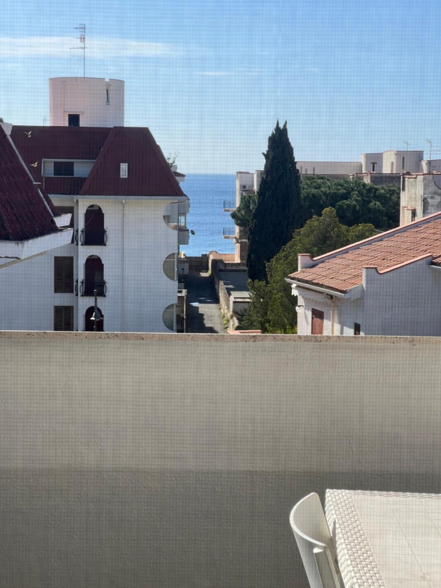 Sea View 2 Bedroom Vacation Apartment Giardini-Naxos Exterior foto